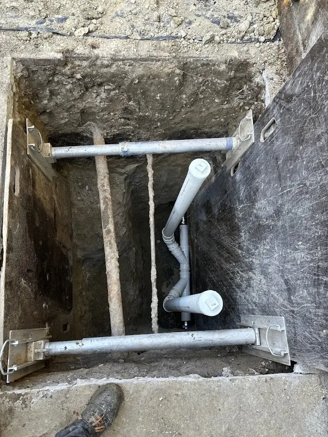 Experienced plumber completing Gas Line Repair work in Montgomery